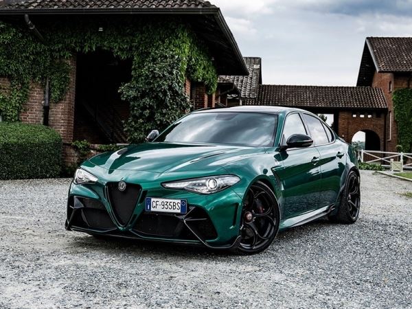 Alfa Romeo, Lancia и DS станут «зелеными»